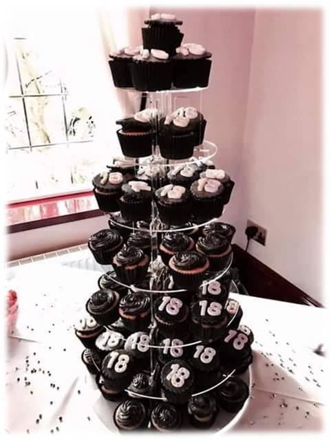 18 cupcakes 1.jpg